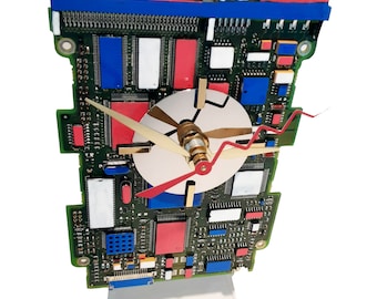 Circuit Board Clock Hand-Painted with Laptop Disk Platter, Amazing Geek Art. Got Gift, Office Gift, Gifts for Her?