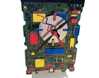 Circuit Board Clock Hand-Painted with Laptop Disk Platter, Amazing Geek Art. Got Gift, Office Gift, Gift for a Geek? One cool clock!