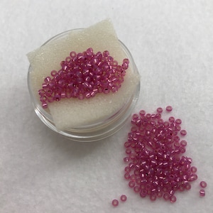 SB 11-Silverlined Milky Mauve Toho Round 11/0 Seed Beads