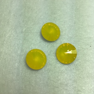 SWA 1122 14mm Swarovski Rivoli Yellow Opal