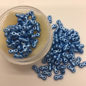 Infinity Bead Pastel Turquoise Czech Beads