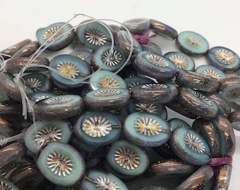 CZE 12 x 14 mm Kiwiblauwgroen met Tsjechische kralen met metallic afwerking