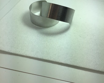 Pulsera de aluminio de 1 pulgada en blanco