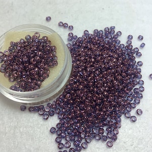 SB 8- Gold Luster AmethystToho Round 8/0 Seed Beads