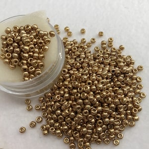 SB 8-Permanent Finish Golden Fleece Toho Round 8/0 Seed Beads