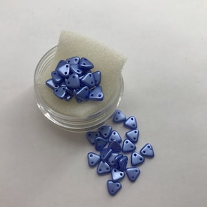 CZE 2-Hole Tri Pearl Coat Baby Blue Czech Beads