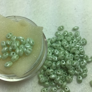 CZE Miniduo Chalk Light Green Luster Czech Beads