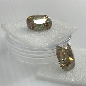 Swarovski 4568 14/10mm Crystal Golden Shadow