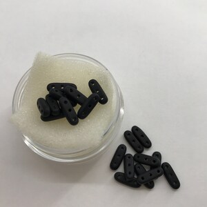 CZE CB Czechmate Beam Matte Jet Czech Beads