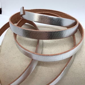 Lea 10mm Flat Leather Camel with Silver Surface