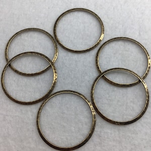 Fin 33mm Hammered Ring Oxidized Brass