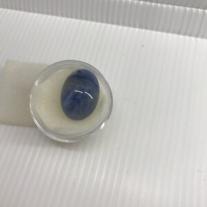 Vintage - 15x18 Oval Lt Blue Lucite Cab