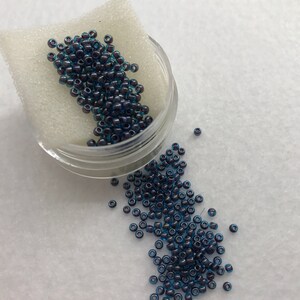 SB 11-Insd Raspberry Blue Rasberry Toho Round 11/0 Seed Beads