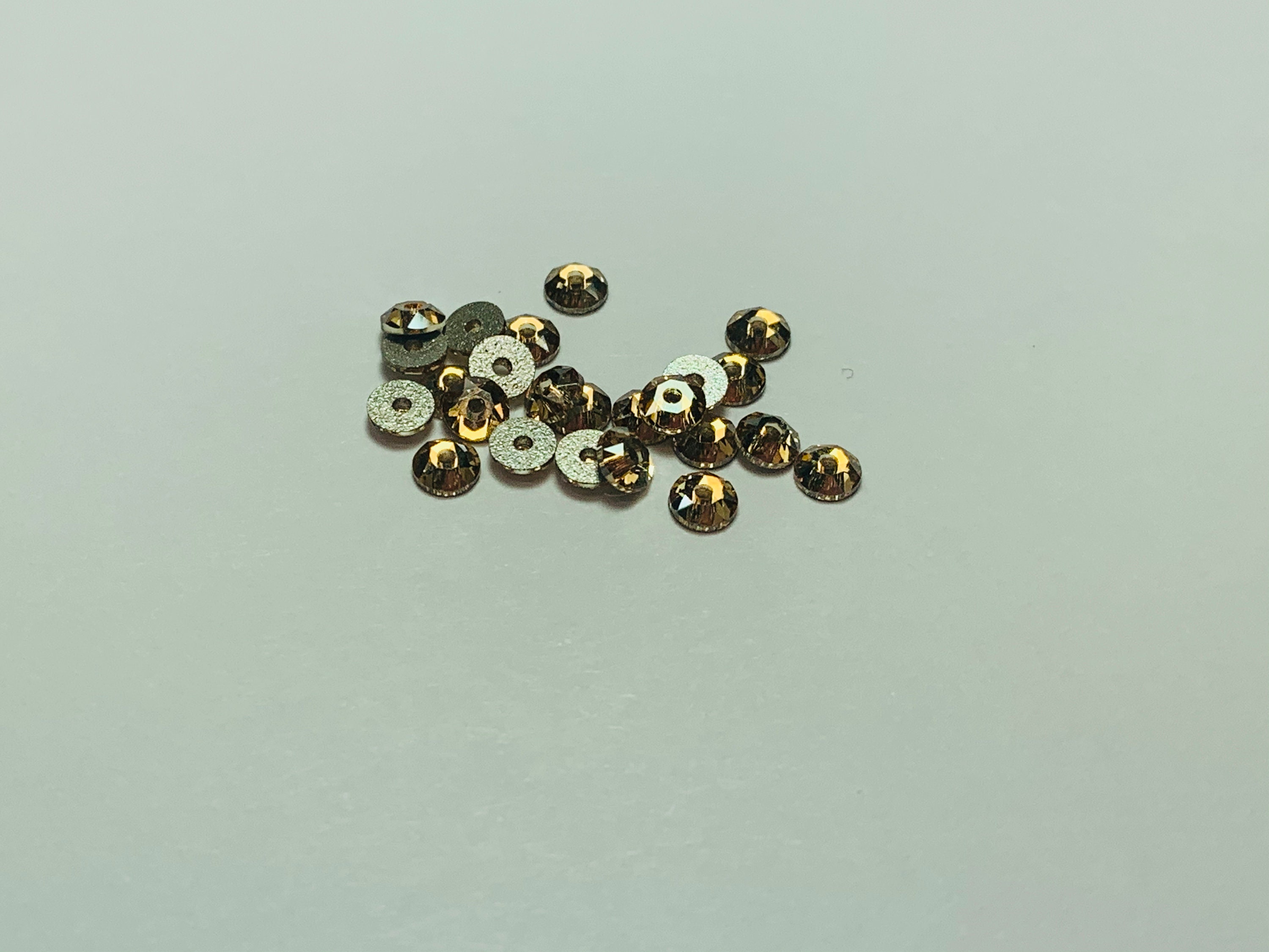 Swarovski 3188 3mm Sequins in Crystal Golden Shadow