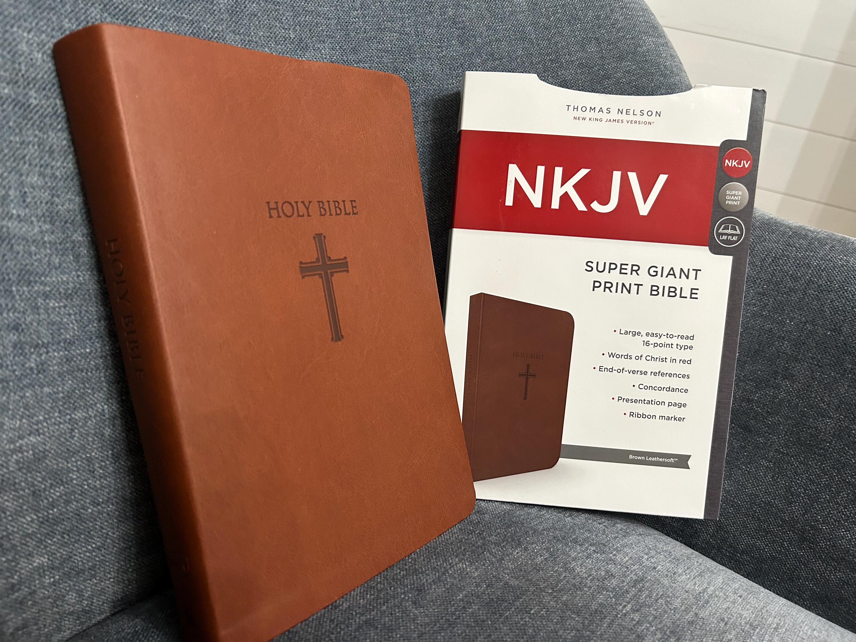 New, Brown Leather NKJV, SUPER GIANT Print Reference Bible, Fast