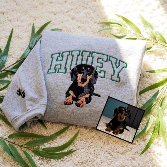 Embroidered Dachshund Sweatshirt Portrait From Photo - Custom Weenie Mom Sweatshirt - Customizable Dog Name - Wiener Dog Gift
