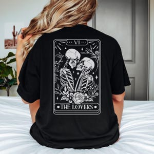 The Lovers Tarot Card Shirt, Valentijnsdag Shirt vrouwen, Shirt Skeleton Lovers, Gothic Valentine Shirt, bijpassende Shirt paar, mystieke T-shirt