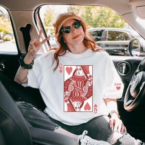 Camiseta de reina de corazones Comfort Colors®, regalo de San Valentín con nombre personalizado para esposa, regalo de camiseta de San Valentín para enfermera, camiseta retro del día de San Valentín para mamá