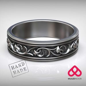 Floral Wedding Band in Solid Sterling Silver – Oxidized Vine Pattern Handmade Ring – Nature-Inspired Symbolic Band for Everyday Wear