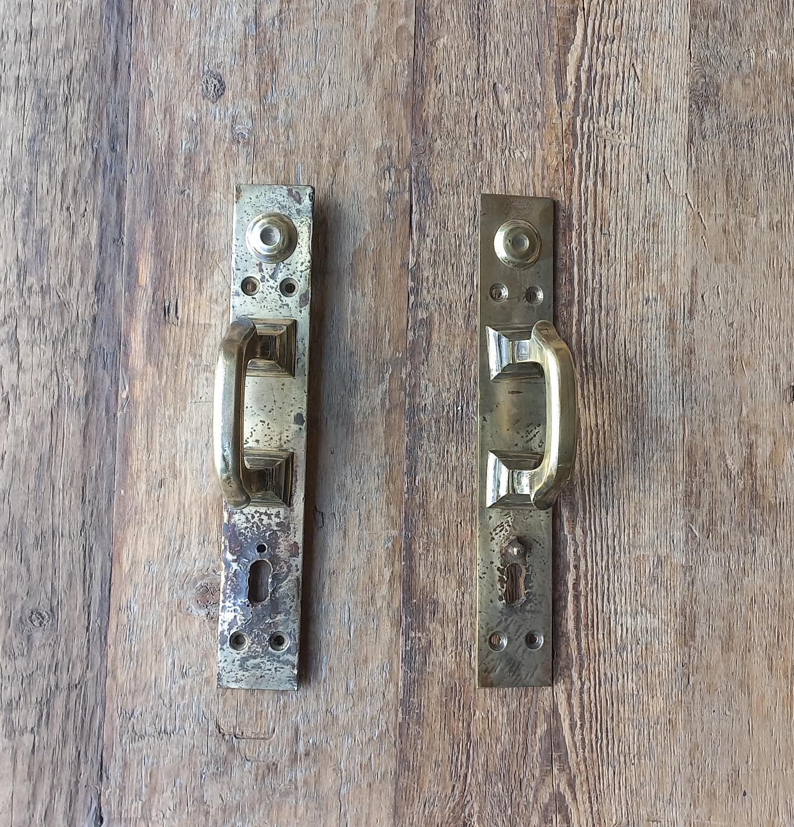 ヴィンテージ真鍮製ドアハンドルセット：スライド式納屋ドア用金具