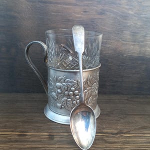 Juego de té de cristal vintage: portavasos Melchior, vaso y cuchara