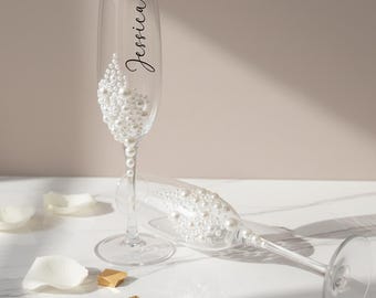 Custom Pearl Champagne Flutes Personalized Name | Wedding Toasting Glasses Bride Groom | Bridal Party Gift Set | Luxury Crystal Glass Gifts