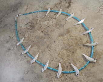 Turquoise Heishi Beads Hand Carved White Mother of Pearl Birds 18 1/2 "Length