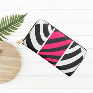 Pink Animal Print Zipper Wallet: Stylish PU Leather Clutch