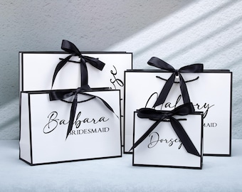 Personalized Name Gift Bag, Custom Bridesmaid Gift Bag, Bachelorette Party Bag, Welcome Gift Bag, Bridal Party Gift Bag, Elegant Gift Bag