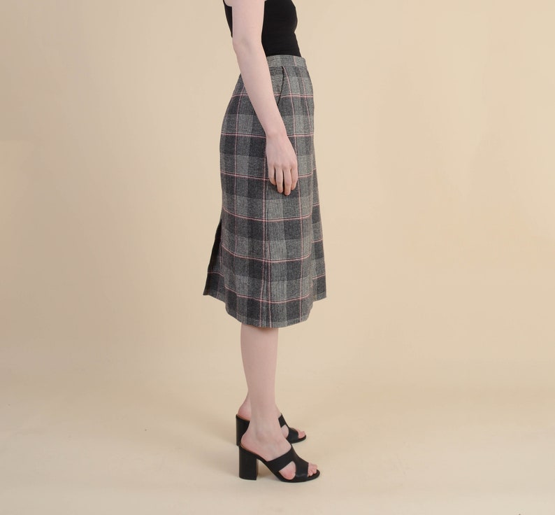 Wool Blend High Waist Pencil Skirt with Pockets Gray Black Red Vintage 70s Checkered Plaid Pencil Skirt size S M 6 8