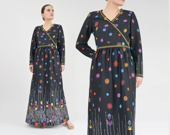 Black Floral Maxi Dress size Small | 70s Vintage Boho Op Art Wrap Around Long A-line Knit Dress