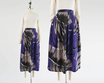 Leaf Print Skirt 80s Vintage High Waisted Full Flowy Pleated Midi Skirt with Pockets Purple Gray size Large