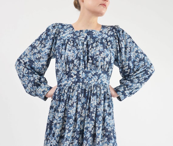 Blue Floral Dress size S M | 70s Vintage Jersey K… - image 4