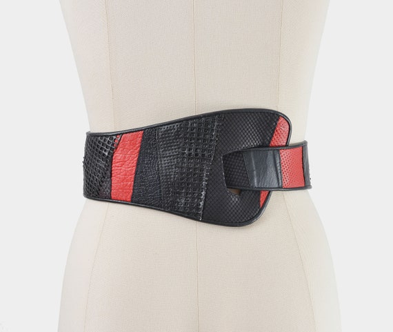 Black and Red Statement Belt 80s Vintage Wide Lea… - image 1