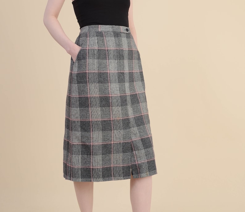 Wool Blend High Waist Pencil Skirt with Pockets Gray Black Red Vintage 70s Checkered Plaid Pencil Skirt size S M 6 8