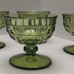 Mid-Century Green Glass Sherbet Cups – Retro Dessert Bowls Set of 4