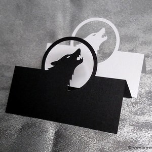 Marque-place loup, mariage fantastique, décoration loup, numéro de table thème forêt, carte pour sièges animaux de la forêt