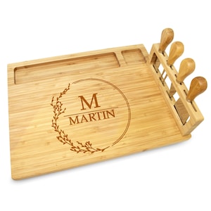 Personalized Charcuterie Board, Custom Engraved Cheese Tray, Round Handmade Cutting Board, Monogrammed Wedding, Gift For Couples, Weddings