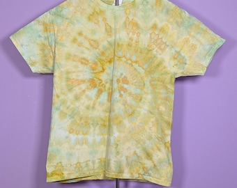 Adult Unisex Large Ice Dyed T-Shirt - 100% Cotton Preshrunk - Spiral Design - Wasabi
