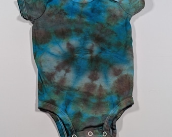 6 Months Hand-Dyed Carter’s Baby Bodysuit \ Onesie | 100% Cotton | Unique Blue & Brown