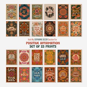 Puede incluir: Una colecci&oacute;n de 25 impresiones art&iacute;sticas enmarcadas con afirmaciones positivas. Cada impresi&oacute;n presenta dise&ntilde;os florales y frases motivadoras como "Soy capaz", "S&eacute;" y "Respira profundamente". Las impresiones son de varios colores, incluyendo naranja, azul y dorado.