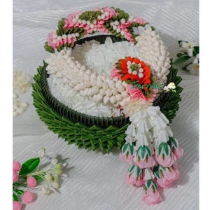 Realistic Jasmine Flower Garland – Handmade Thai Floral Bracelet | Mother&#39;s Day Gift | Artificial Phuang Malai for Offering & Decoration