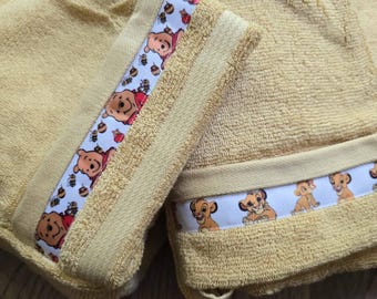 Toalla con capucha de personaje: Toalla de baño y playa para niños hecha a mano de algodón