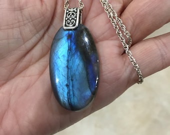 Labradorite Pendant, Labradorite Necklace, Silver Bold Necklace, Statement Necklace, Natures Splendour, Blue Flash Pendant, Blue Necklace