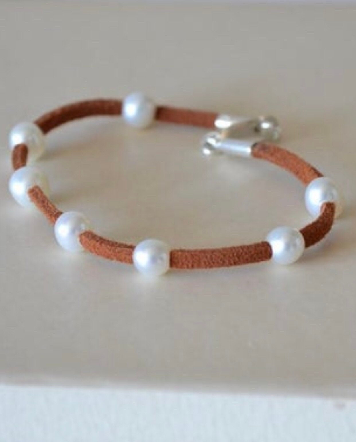 Faux Leather, Pearl Bracelet Unisex Bracelet, Choice of Color, Natures