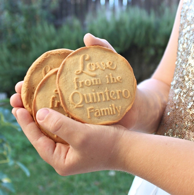 Sello de galleta de Navidad Cortador de galletas personalizado, regalo navideño, signo de apellido personalizado, regalo de maestro, regalos para hornear, regalo de vecino imagen 6