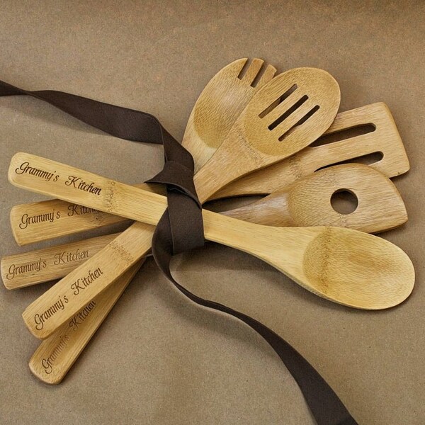 En bois (lot de 5) cuillères à salade personnalisée cuillères en bois. Bambou, bois, grand-mère Gift, cadeau papa, cadeau de fête des mères, ustensile de cuisine, cuisine