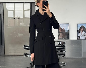 Manteau croisé noir pour femme, Manteau coupe trapèze, Manteau structuré minimaliste, Manteau élégant en laine mélangée, Manteau d'hiver de style coréen