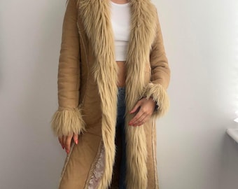 Manteau afghan Penny Lane vintage des années 1950 pour femmes, manteau en peau de mouton retournée bohème avec bordure en fourrure en daim véritable - Cadeau pour elle