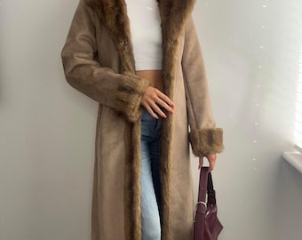 Manteau afghan en daim vintage des années 1980 pour femme avec bordure en fourrure véritable veste bohème en peau de mouton retournée Penny Lane